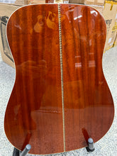 Load image into Gallery viewer, Washburn D10SLH Left-Handed Dreadnought Acoustic Guitar - PRE OWNED