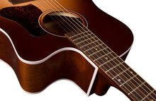 Load image into Gallery viewer, Seagull 046478 / 051915 Entourage Autumn Burst CW QIT Cutaway Acoustic Guitar MADE In CANADA
