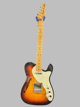 Charger l'image dans la galerie, Fender F Hole Telecaster Thinline Made in Mexico - Pre Owned
