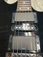 Charger l'image dans la galerie, Ibanez RG270 Electric Guitar with Floyd Rose &amp; Locking Nut - Black - MADE IN KOREA - PRE OWNED

