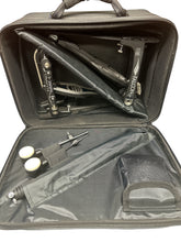 Charger l'image dans la galerie, Mapex Falcon Double Pedal MPF-PF1000TW Double Chain Drive w/ Falcon Beater Including Weights - PRE OWNED
