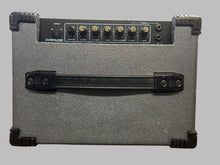 Charger l'image dans la galerie, Roland Super Cube-60 Guitar Amp 60 Watts 12" Speaker - Pre Owned
