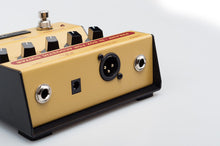 Charger l'image dans la galerie, Joyo AD-2  Acoustic guitar pedal preamp/DIo

