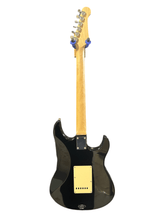 Charger l'image dans la galerie, Yamaha Pacifica Electric Guitar Left Handed - PRE OWNED
