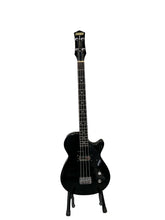 Charger l'image dans la galerie, Gretsch G2022 Junior Jet 4 String Electric Bass - Black - PRE OWNED
