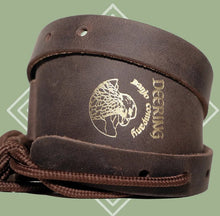 Load image into Gallery viewer, DEERING S-DLBRN DISTRESSED LEATHER CRADLE BANJO STRAP - BROWN

