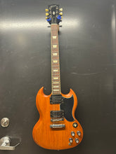 Charger l'image dans la galerie, Gibson 2015 SG Standard Walnut Finish Gloss with Gibson Bag - PRE OWNED

