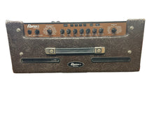 Charger l'image dans la galerie, Line 6 Flextone II Digital Modeling Guitar Amp with Floor Board &amp; Cable - PRE OWNED
