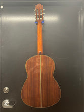 Charger l'image dans la galerie, Yamaha G-260S Classical Guitar Solid Top - Pre Owned
