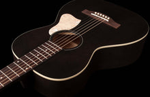 Load image into Gallery viewer, Art &amp; Lutherie 042418 Roadhouse Faded Black A/E Parlor Acoustic Guitar MADE In CANADA-(6536632729794)
