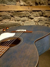 Load image into Gallery viewer, Art &amp; Lutherie 047086 Legacy Concert Acoustic Electric Guitar Denim Blue Q-Discrete Made In Canada-(6536632008898)
