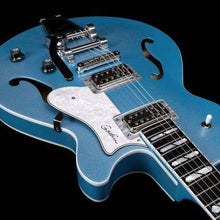 Load image into Gallery viewer, Godin 050413 / 051595 6-String RH Montreal Premiere LTD Hollowbody Electric Guitar - Imperial Blue MADE In CANADA
